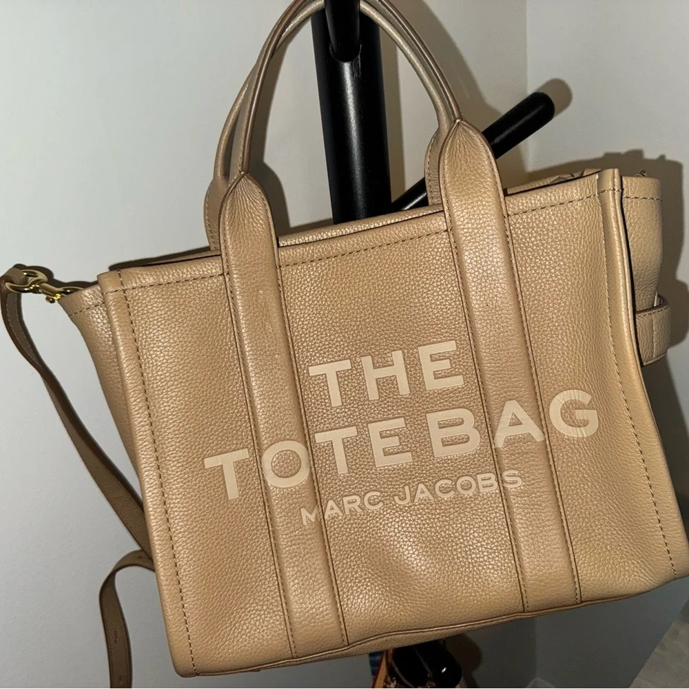 Marc Jacobs Taupe Leather Tote - Picture 2 of 15